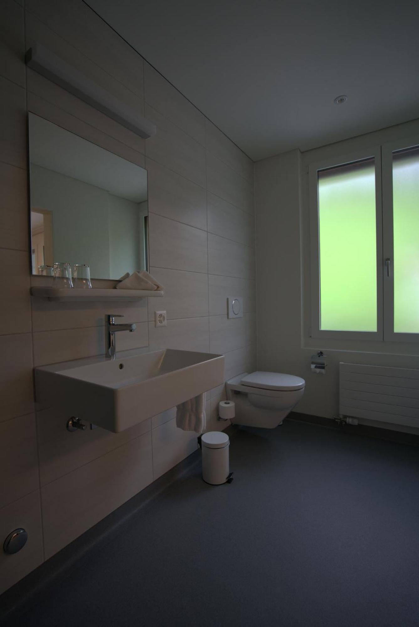 Hotel Kurhaus Am Sarnersee ザルネン エクステリア 写真