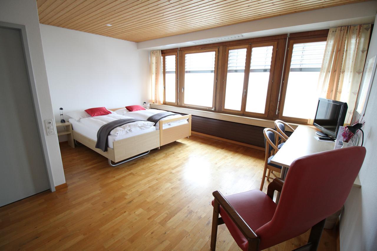 Hotel Kurhaus Am Sarnersee ザルネン エクステリア 写真