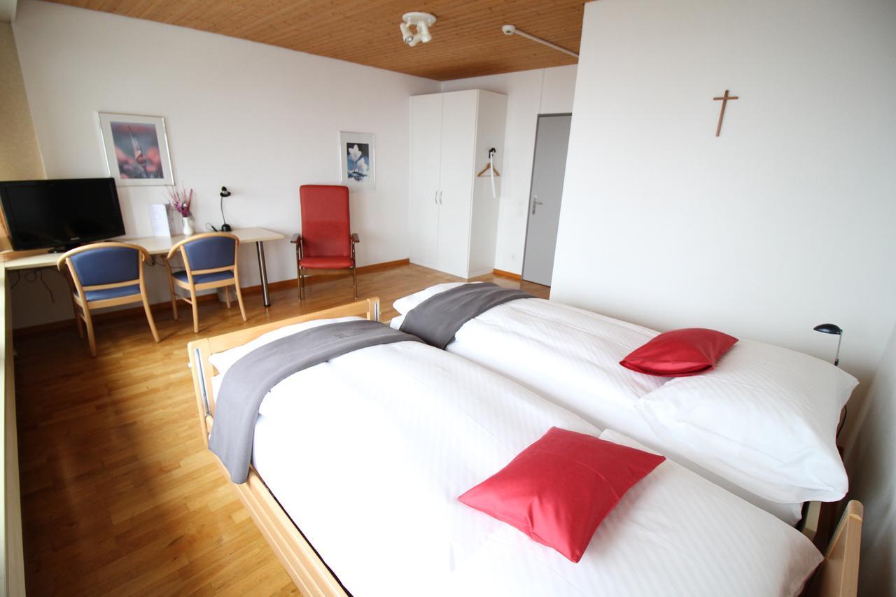 Hotel Kurhaus Am Sarnersee ザルネン エクステリア 写真